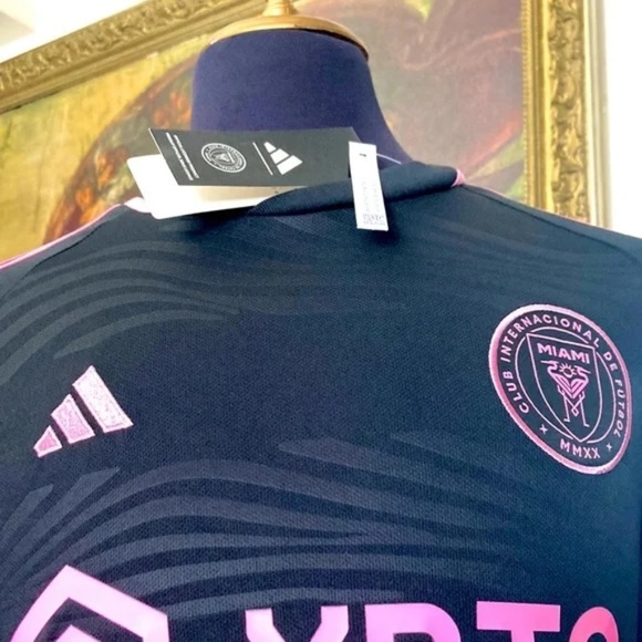 Inter Miami Adidas Messi Away jersey NWT. - Picture 4 of 7